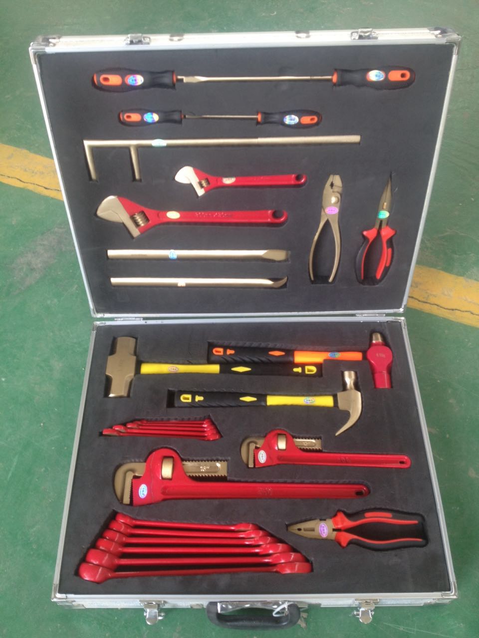 防爆專(zhuān)用組合工具箱35件套 